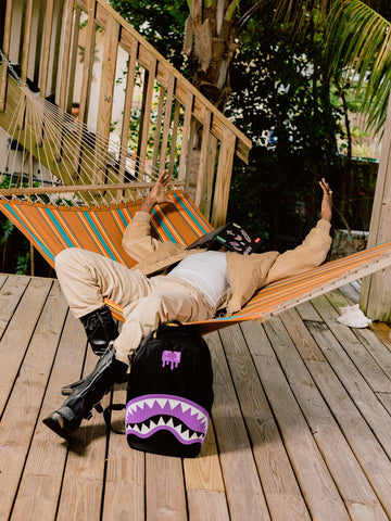 Sprayground Shark Central Light Purple - Zaini Unisex - Nero/Lilla